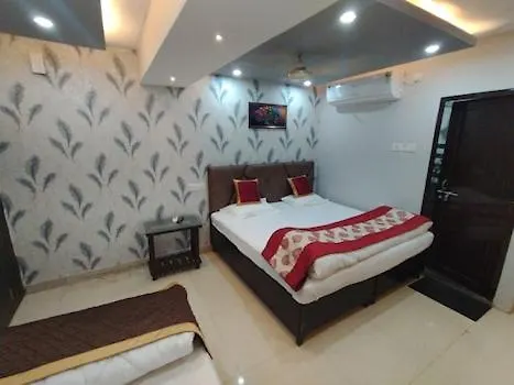 Aroha Homestay Varanasi