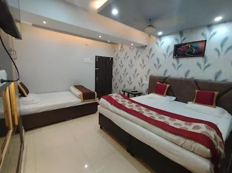 Aroha Homestay バラナシ