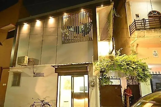 Aroha Homestay バラナシ