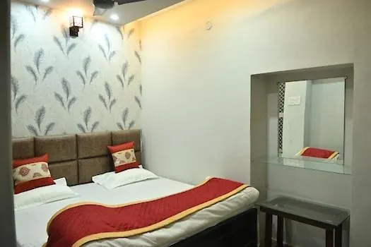 Aroha Homestay バラナシ